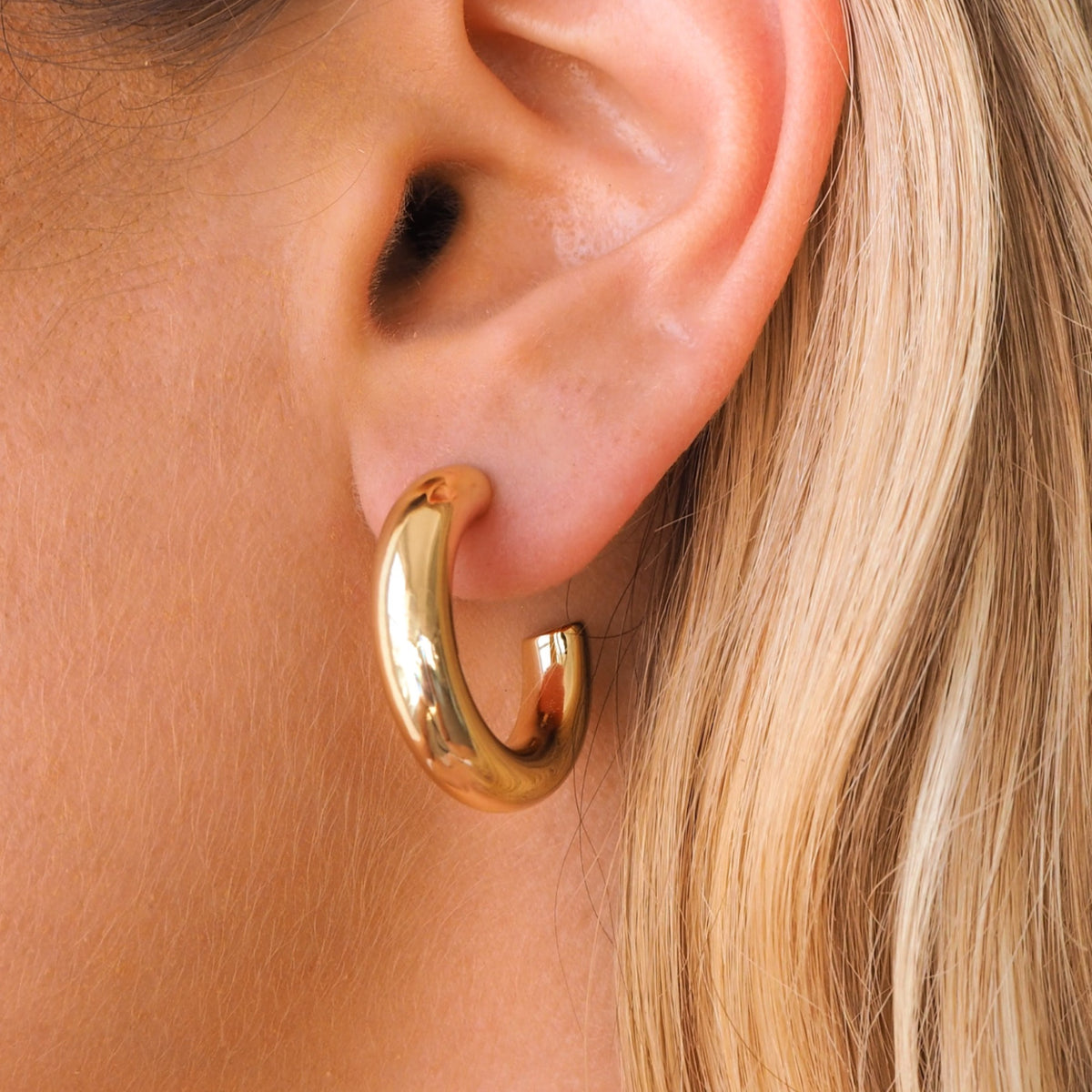 Chunky Gold Hoops | Small – JacqMaria Jewelry